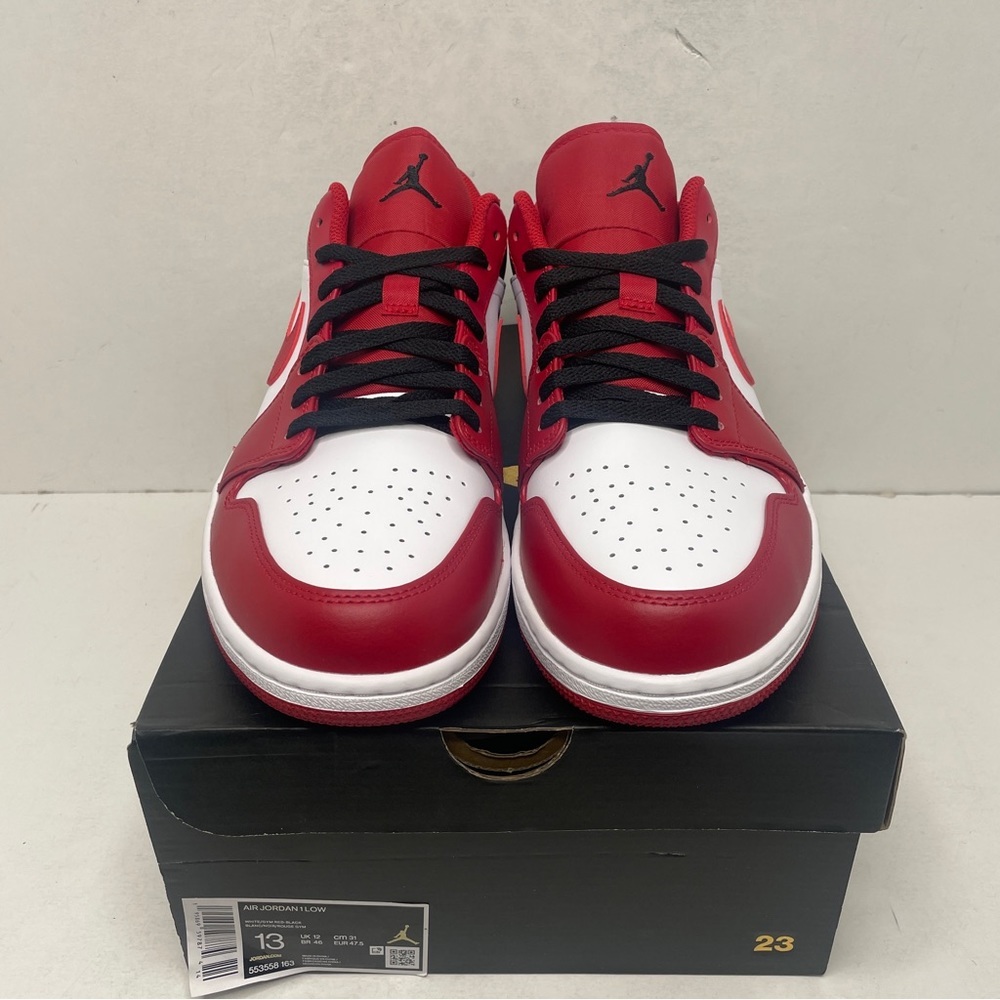 Nike Air Jordan 1 Retro Low “Bulls” 2022 - Picture 2 of 4